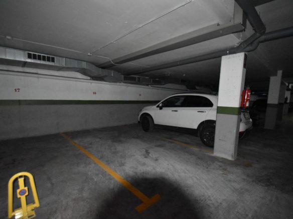 Ref. 03-60392/1098 - Plaza de párquing en alquiler Ribes Roges