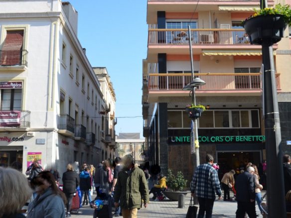Ref. 03-21199/1098 - Local comercial de lloguer