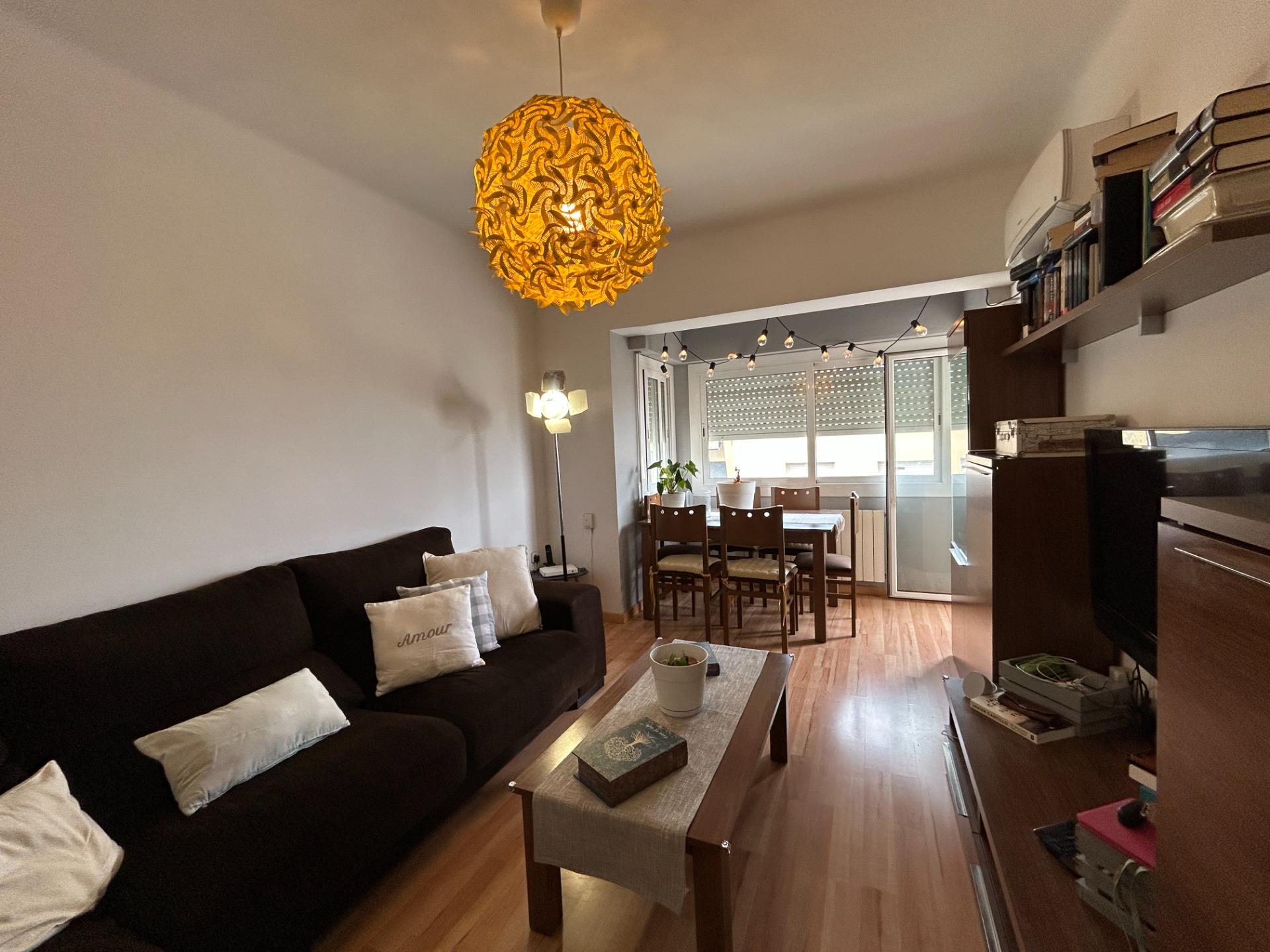 Ref. 69-4979/5486 – FOR INVESTORS APARTMENT WITH TENANT