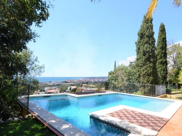 Ref. 0439/1266 - Detached house with fantastic views