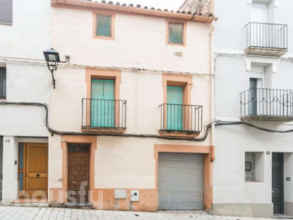 Ref. 925520 - Casa 4 habitaciones con patio en Sant Marti de Tous