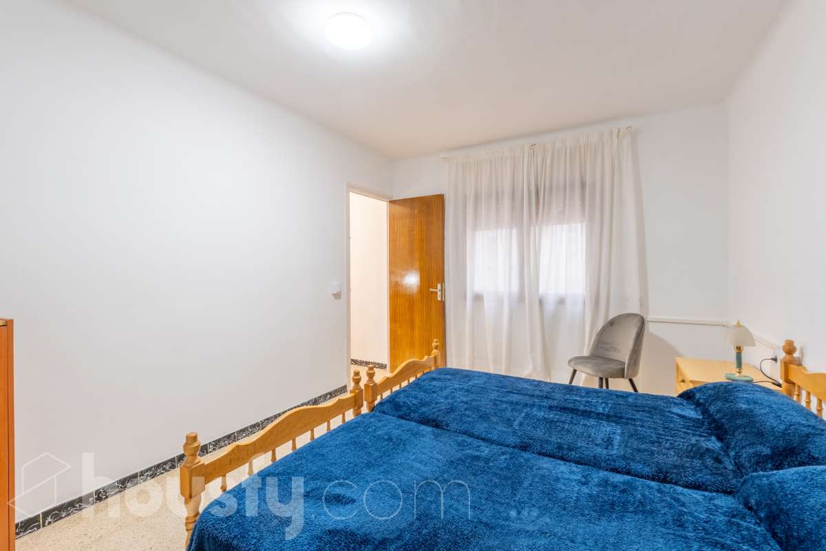 1200