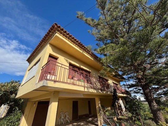 Ref. 25-3702/1468 - Gran finca rústica de 10.000 m2, con masía en la zon del Fraitg