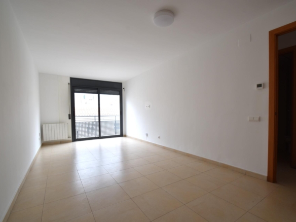 Ref. 03-5362/1098 - Pis en venda amb ascensor OPORTUNITAT!