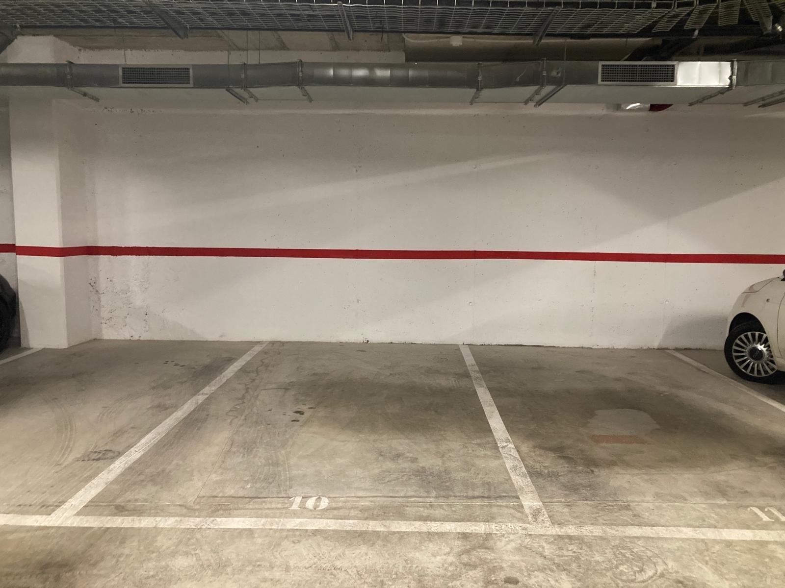 1600