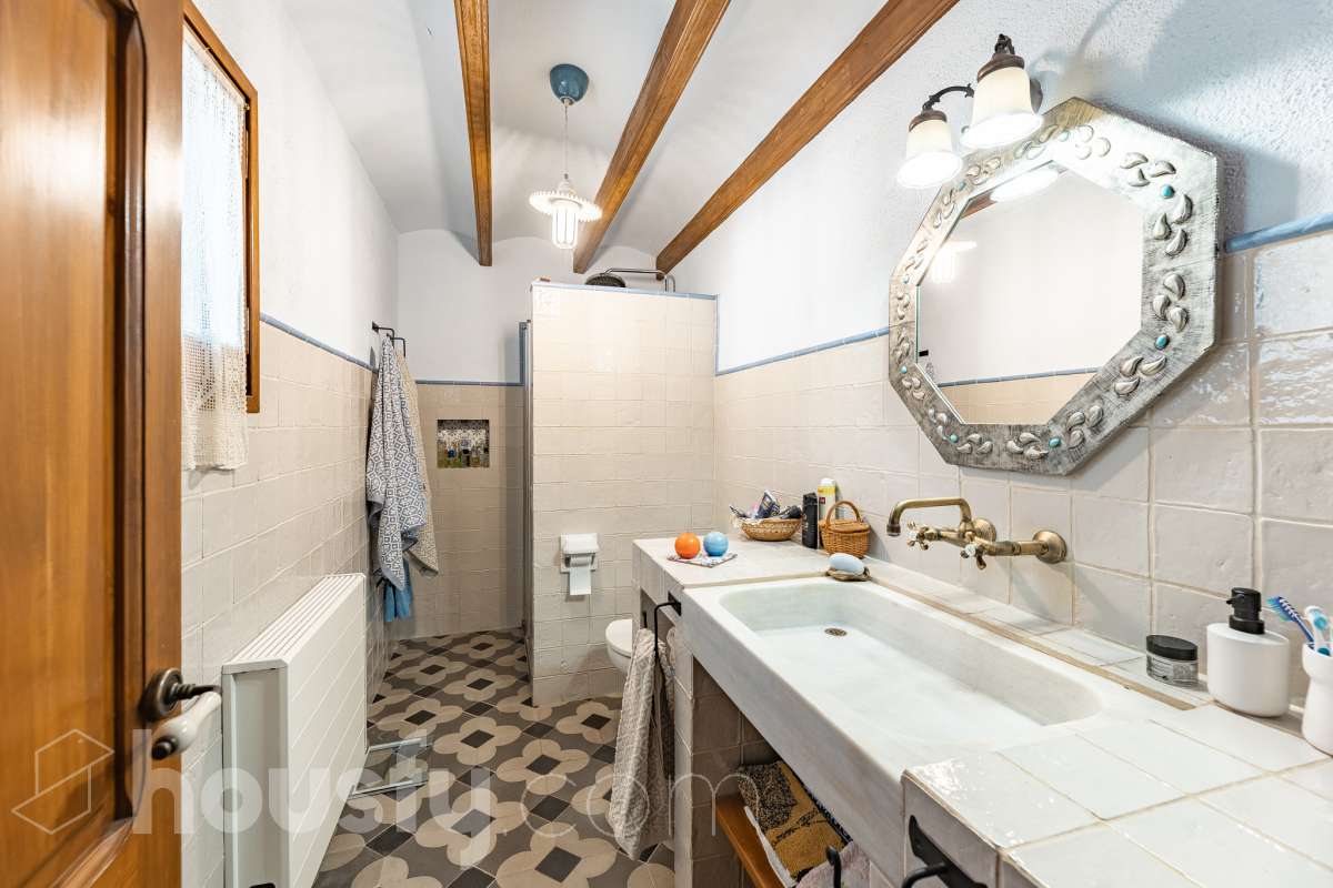 1200
