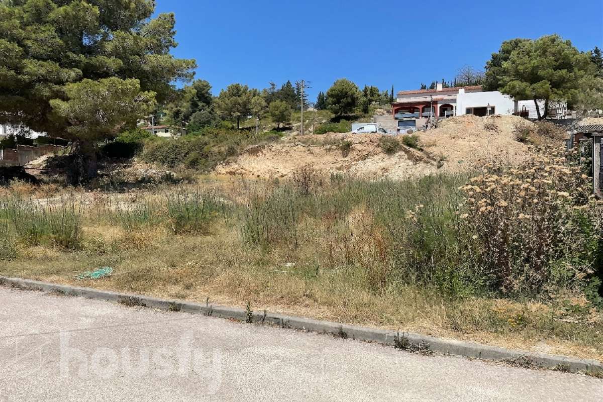 Ref. 988446 – Urban land of 585 m2 in Canyelles