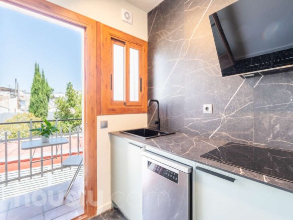Ref. 989574 -