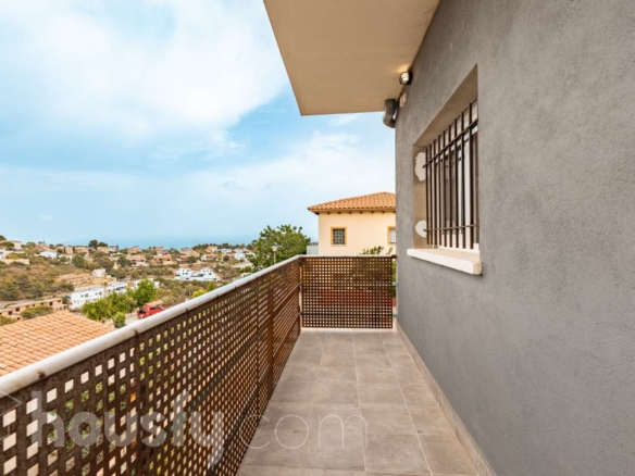 Ref. 990658 -
