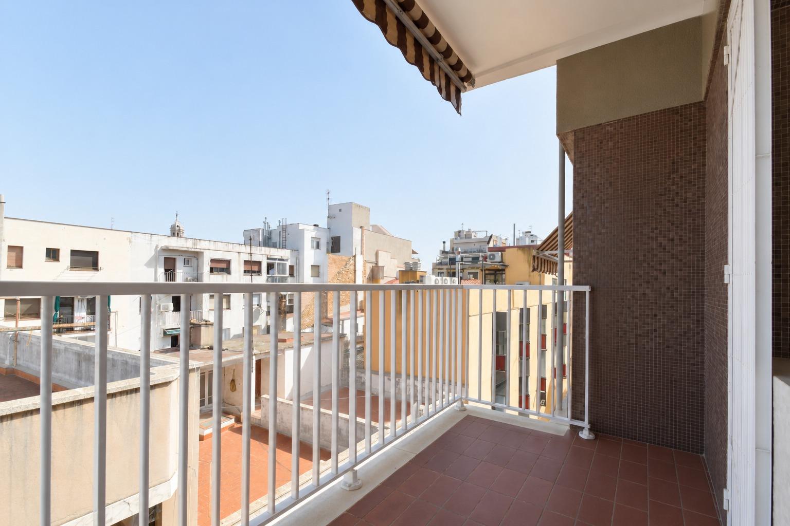 Ref. 03-5373/1098 – Espectacular piso de 115 m² útiles junto a la Rambla Principal de Vilanova