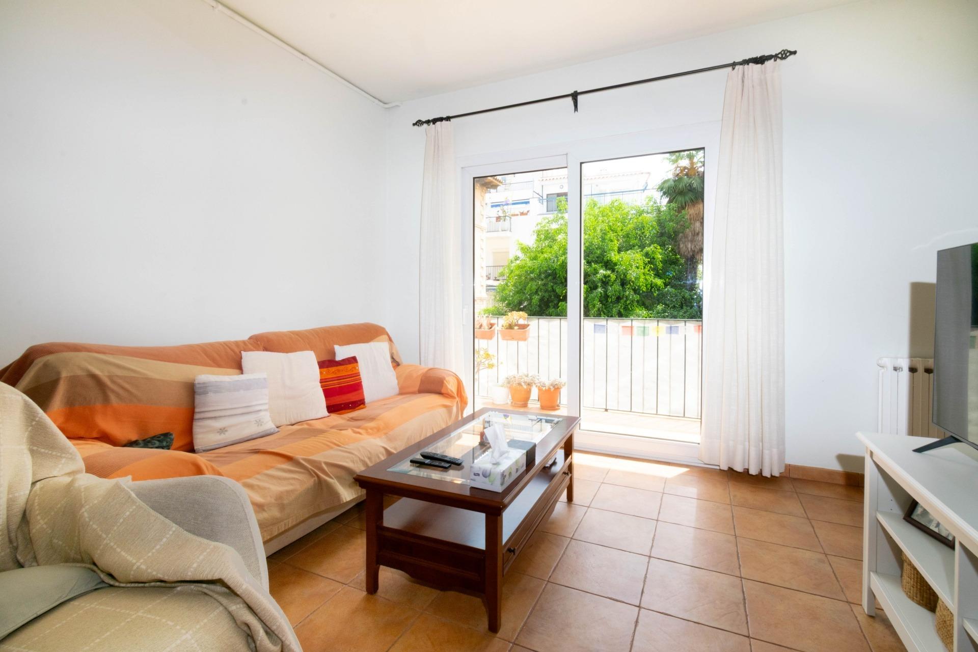 Ref. 065-000543/5492 – Immaculate apartment for sale in the city center. Live without depending on your car!