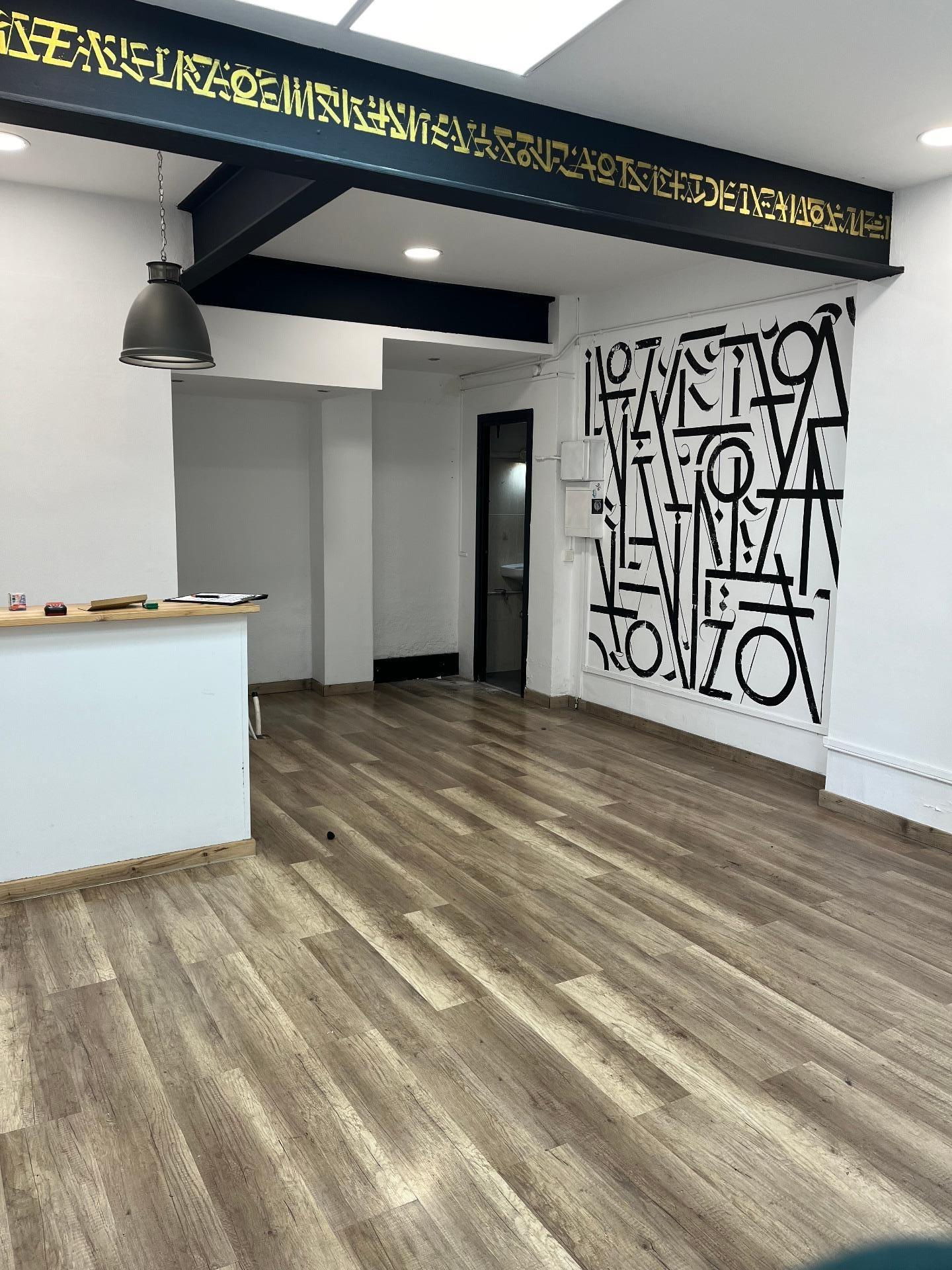 Ref. 01-00333/1111 – LOCAL CÈNTRIC