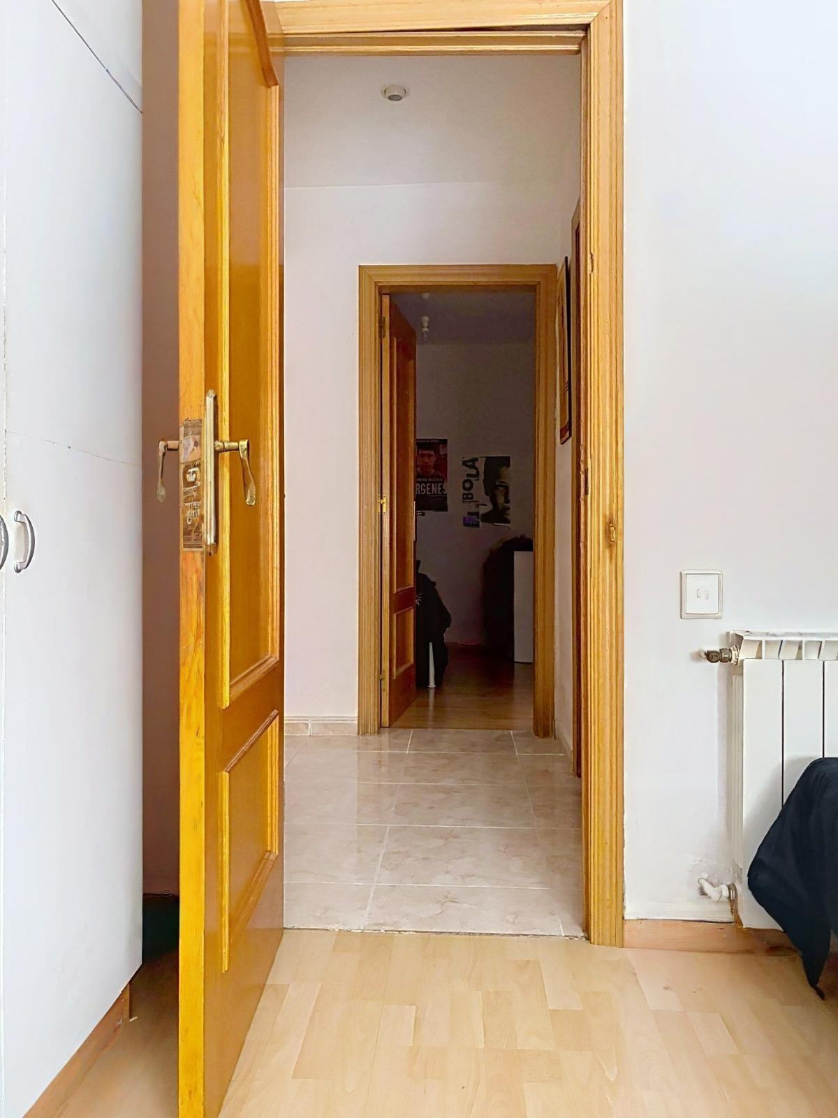 1200