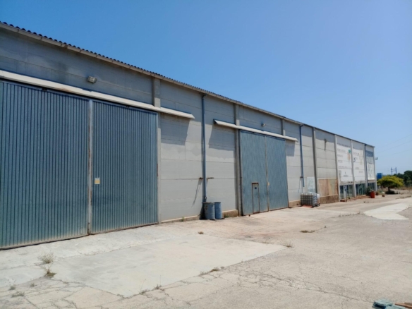 Ref. 53RJUMARTI83/5459 - Industrial Warehouse for Rent: A Unique Opportunity for Your Business!