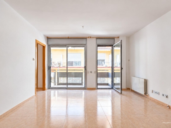 Ref. 03-5375/1098 - Piso en venta al lado del mar