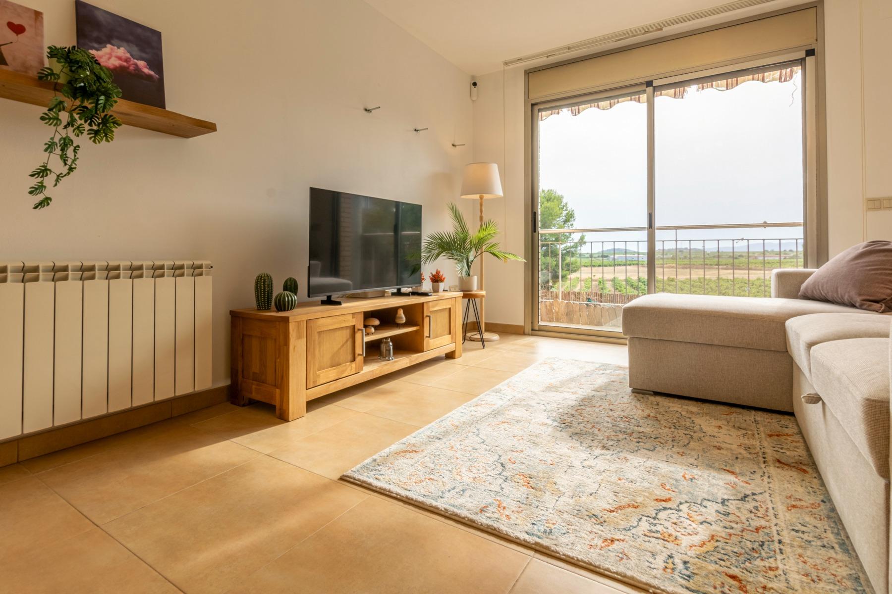 Ref. SFI00447/3478 – Piso en venta con atardeceres sobre los viñedos