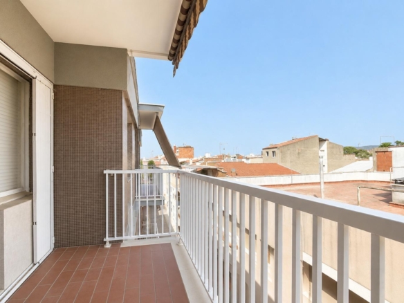 Ref. 03-5373/1098 - Espectacular piso de 115 m² útiles junto a la Rambla Principal de Vilanova